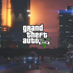 Logo Grand Theft Auto V, ville illuminée la nuit.